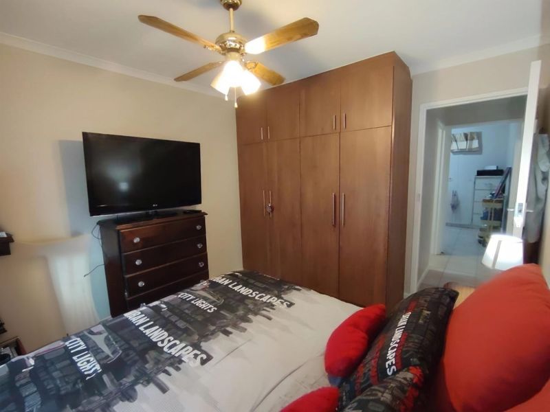 Neat as a Pin Ground Floor Apartment in Popular La Riviera II - Photo 8