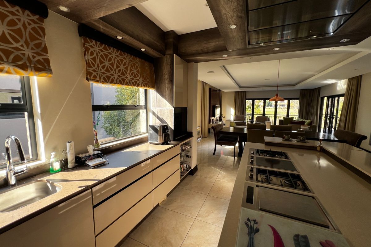 House For Sale in Blue Valley Golf Estate, Centurion - Photo 5