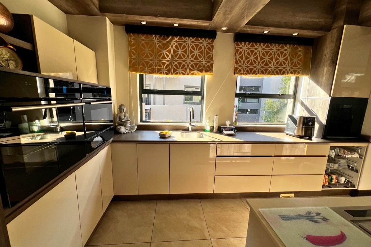 House For Sale in Blue Valley Golf Estate, Centurion - Photo 3