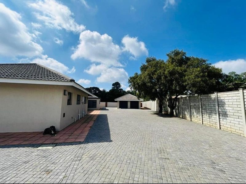 House For Sale in Vanderbijlpark SW 5, Vanderbijlpark SW, Vanderbijlpark - Photo 1