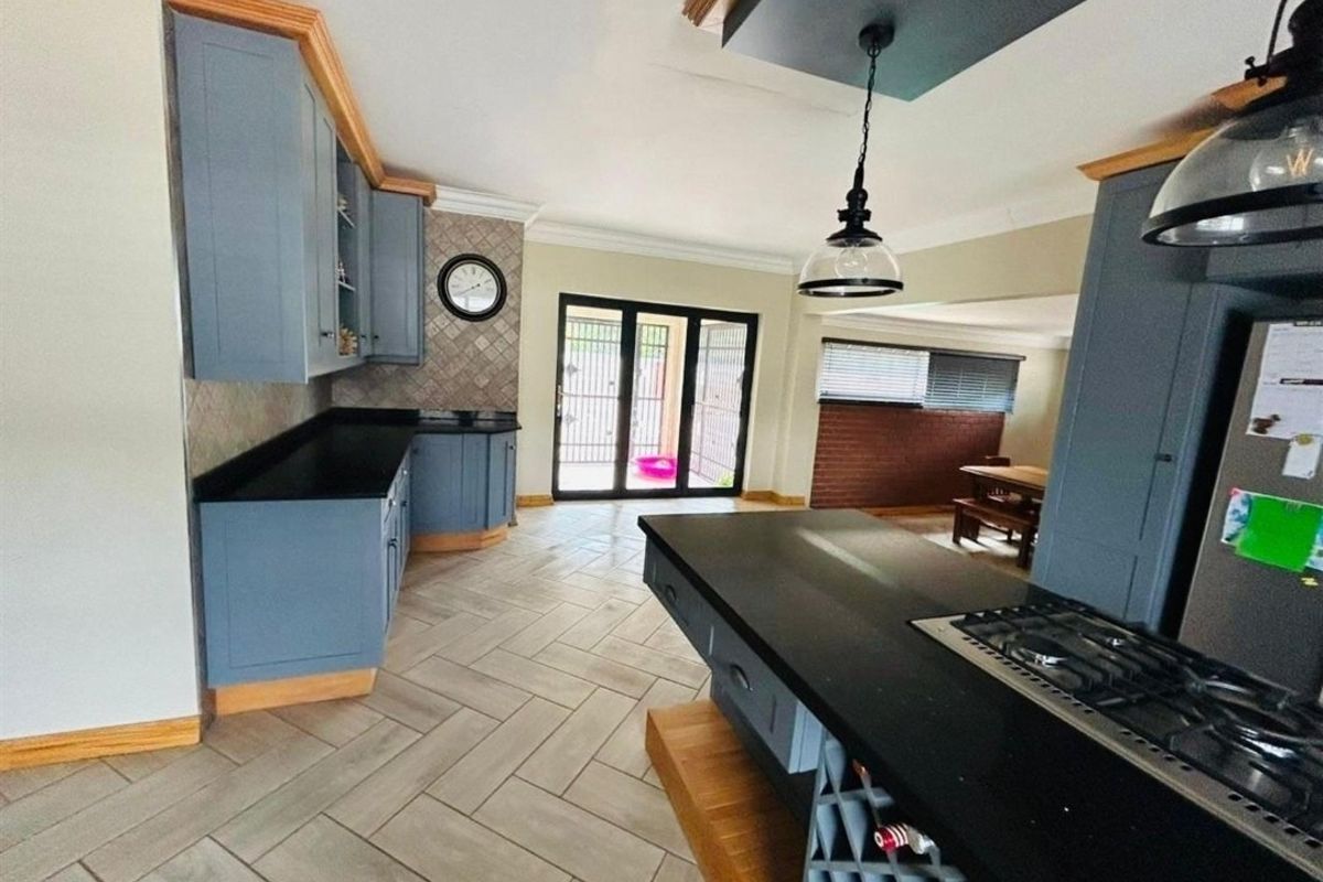 House For Sale in Vanderbijlpark SW 5, Vanderbijlpark SW, Vanderbijlpark - Photo 4