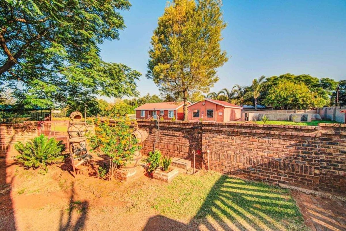 Farm For Sale in Bredell, Kempton Park - Photo 2