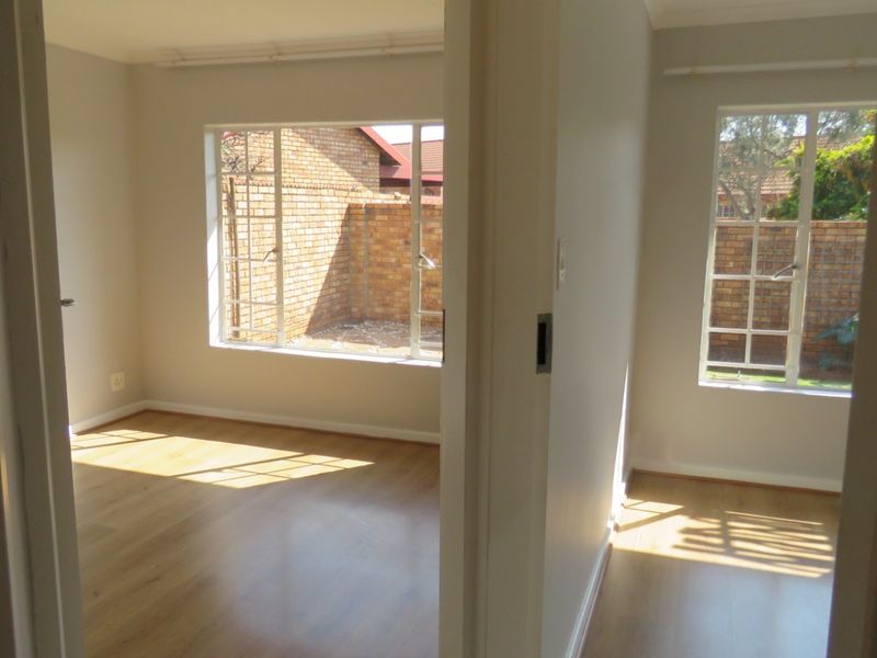 Complex For Sale in Wierdaglen Estate Centurion Gauteng - Photo 10