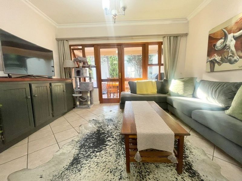 Spacious 2 bed 2 bath apartment - Photo 1