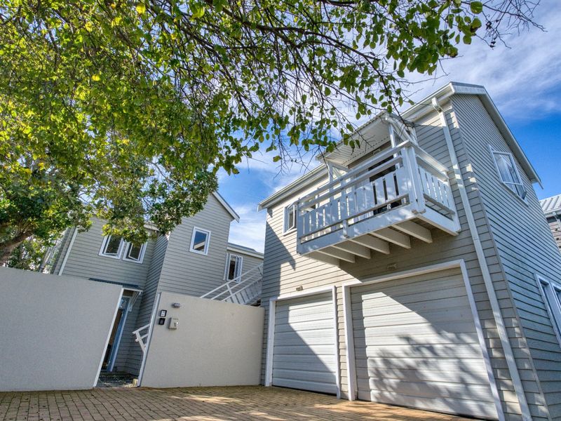 Thesen Islands Waterfront Gem with Private Boardwalk and Guest Flat - Photo 4
