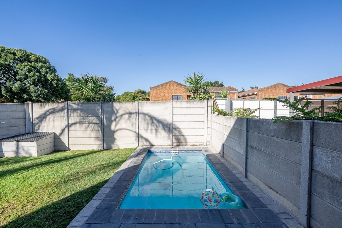 Modern Family Living Meets Effortless Entertaining - Photo 4