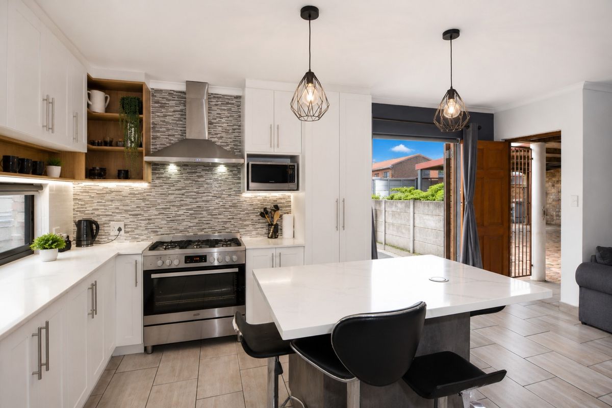 Modern Family Living Meets Effortless Entertaining - Photo 3