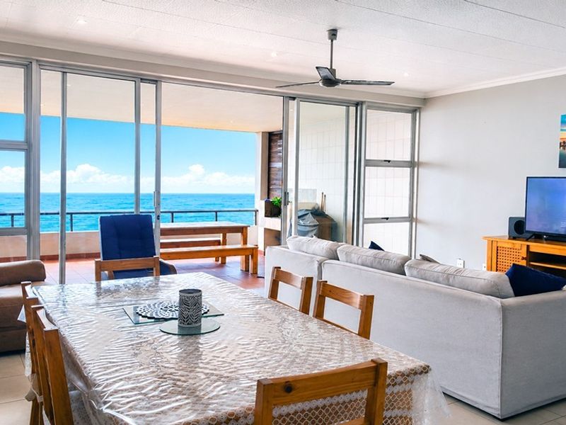 Available Immediately! UNFURNISHED 3Beds 2Baths 1 Garage -Stunning Seaviews! - Photo 5