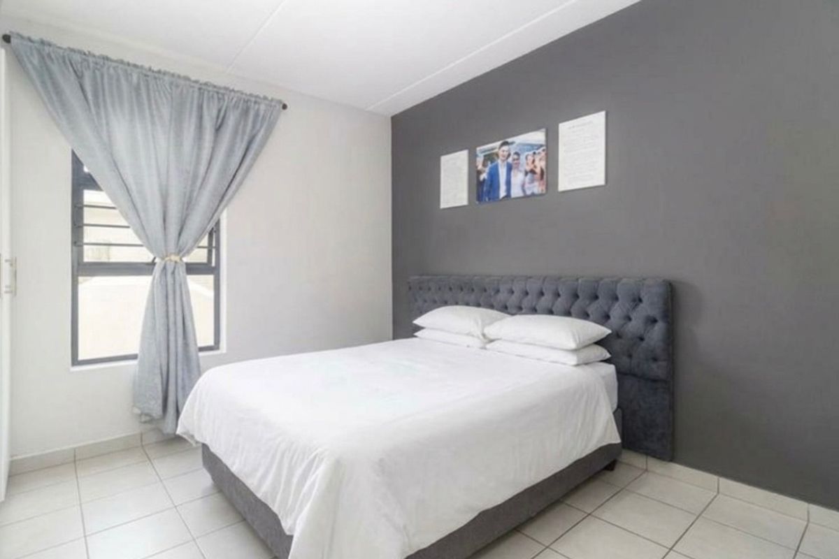 Apartment For Sale in Parklands, Blouberg - Photo 3