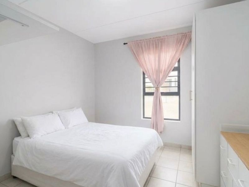 Apartment For Sale in Parklands, Blouberg - Photo 5