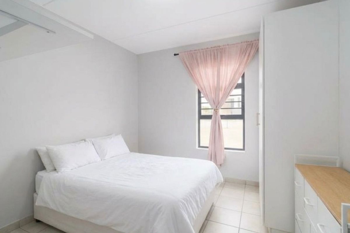 Apartment For Sale in Parklands, Blouberg - Photo 5