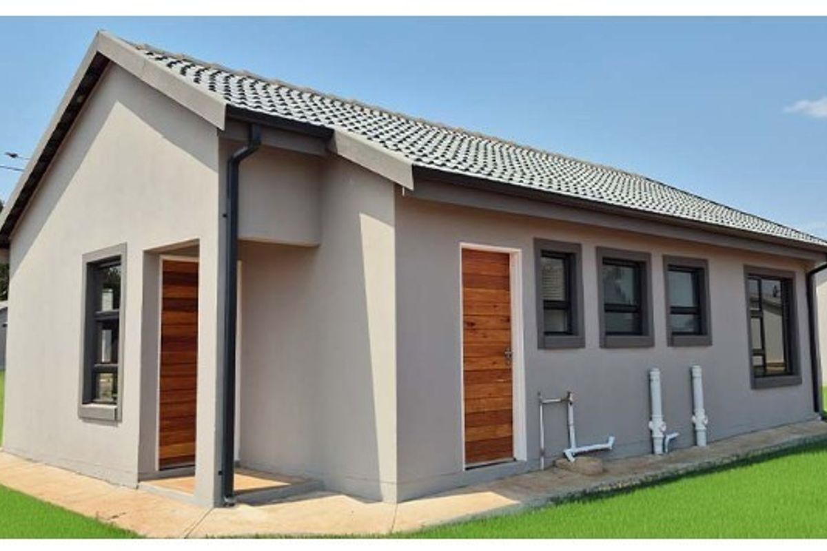 House For Sale in Vosloorus Moagi Villge - Photo 3