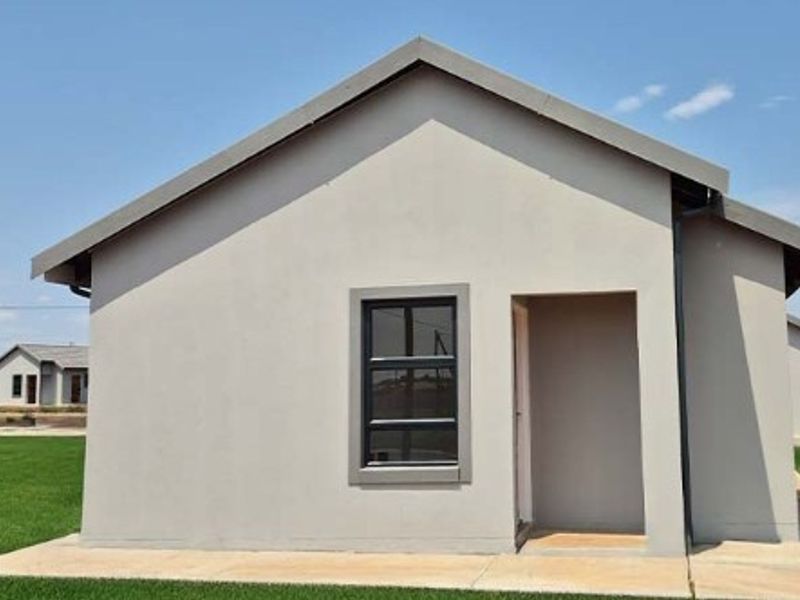 House For Sale in Vosloorus Moagi Villge - Photo 4