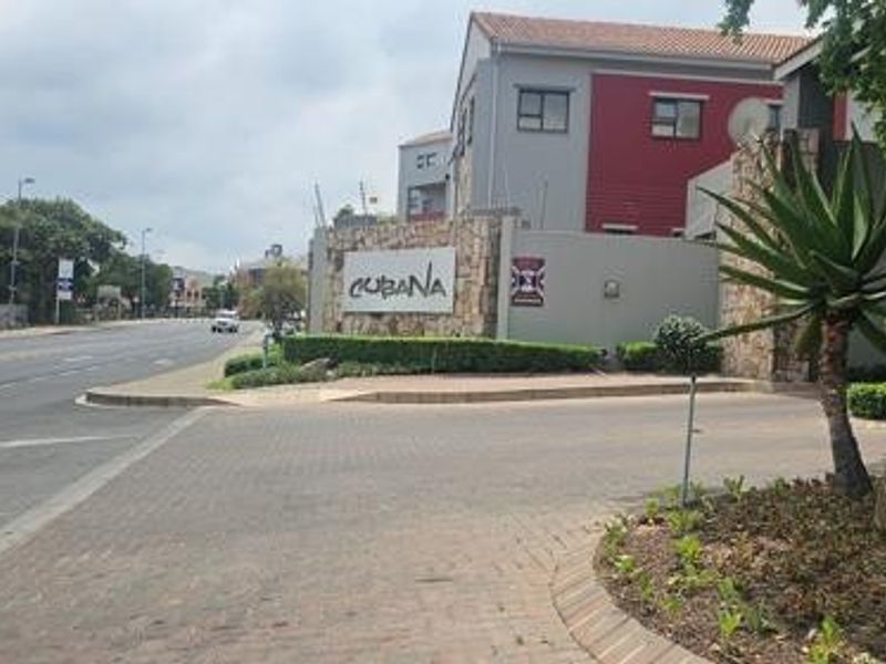 House For Sale in Sunninghill, Sandton - Photo 1