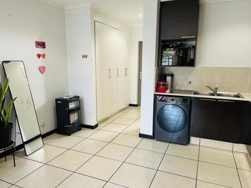 House For Sale in Sunninghill, Sandton - Photo 2
