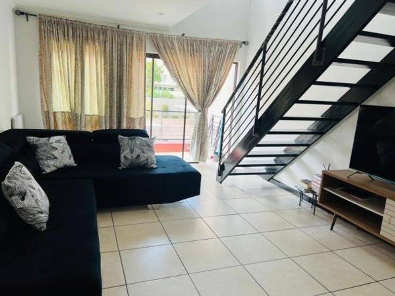 House For Sale in Sunninghill, Sandton - Photo 5