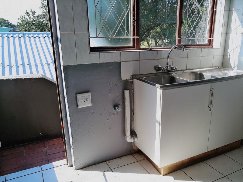 Two-Bedroom Apartment to Rent in Meer En See, Richards Bay, KwaZulu Natal - Photo 5