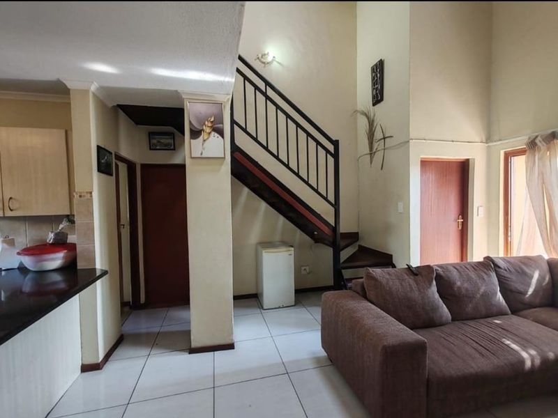 2 Bedroom, 2 Bathroom Apartment For Sale in Montana, Pretoria - Photo 6
