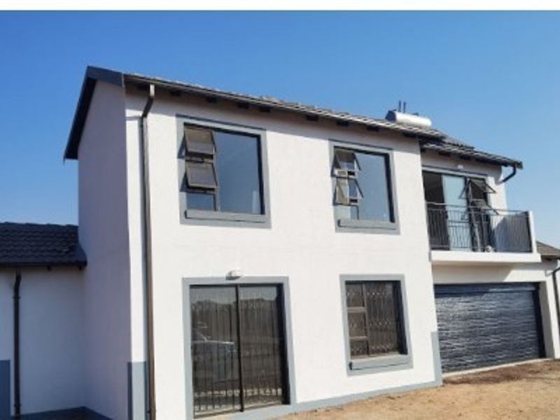 House For Sale in Klerksoord, Platinum Park - Photo 2