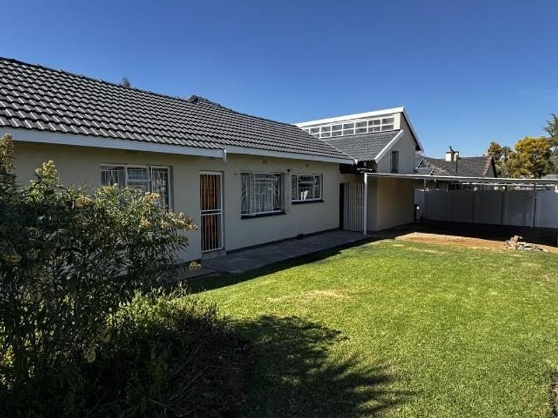 House For Sale in Beyers Park, Boksburg - Photo 2