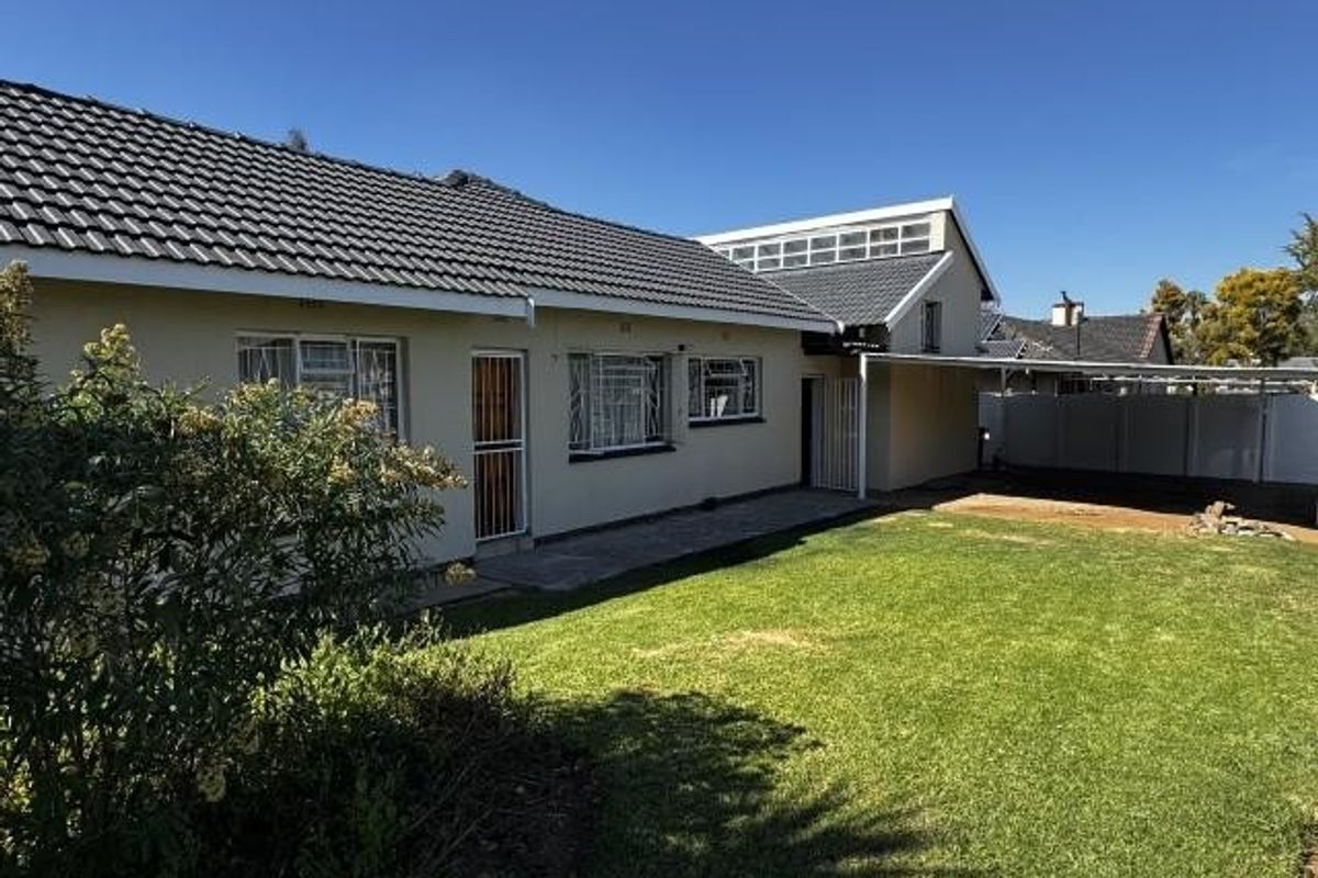 House For Sale in Beyers Park, Boksburg - Photo 2