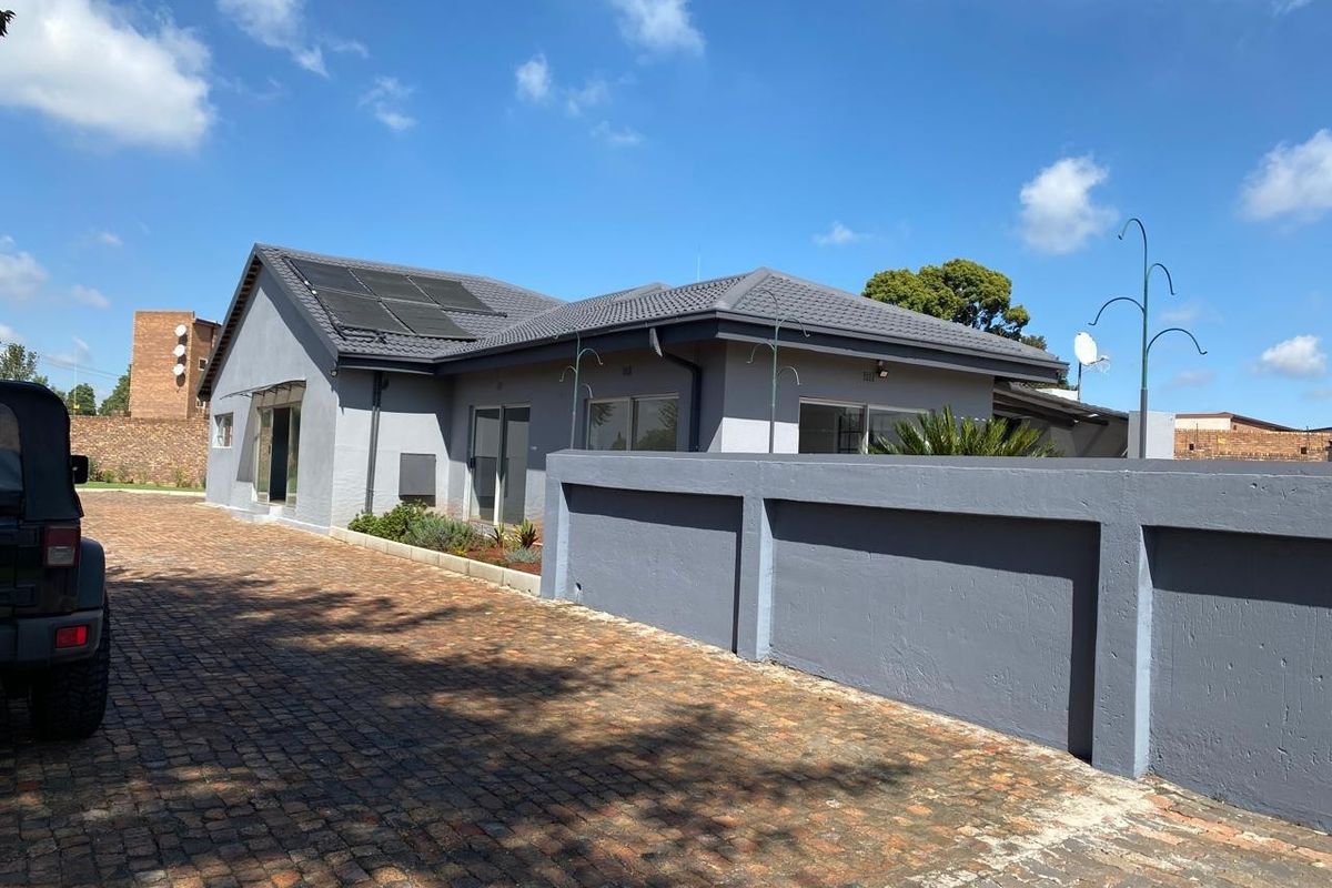 Small Holding For Sale in Benoni AH, Benoni - Photo 4