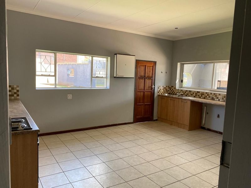 Small Holding For Sale in Benoni AH, Benoni - Photo 5
