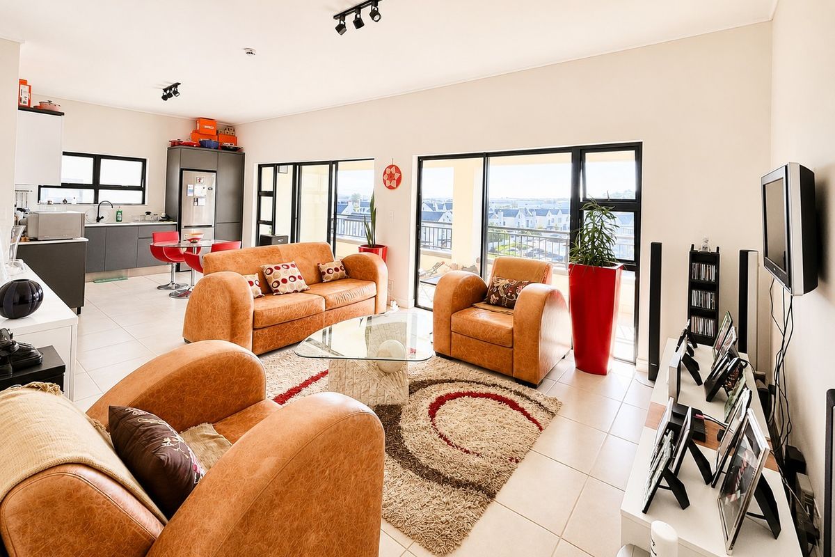 Elegant 2-Bedroom  in The Huntsman Estate, Somerset West - Photo 2