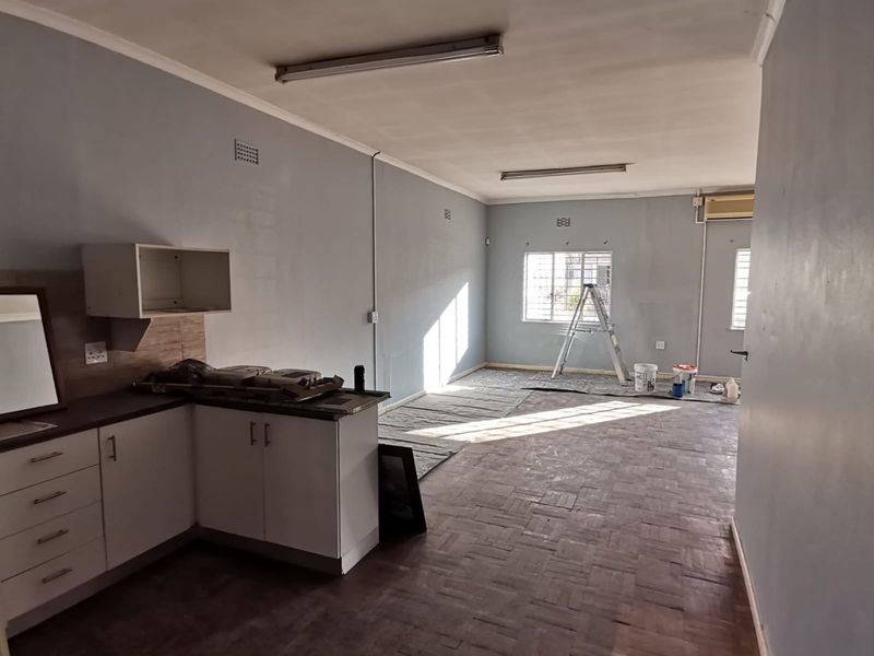 Industrial Office Space To Let in Dal Josafat, Paarl - Photo 5