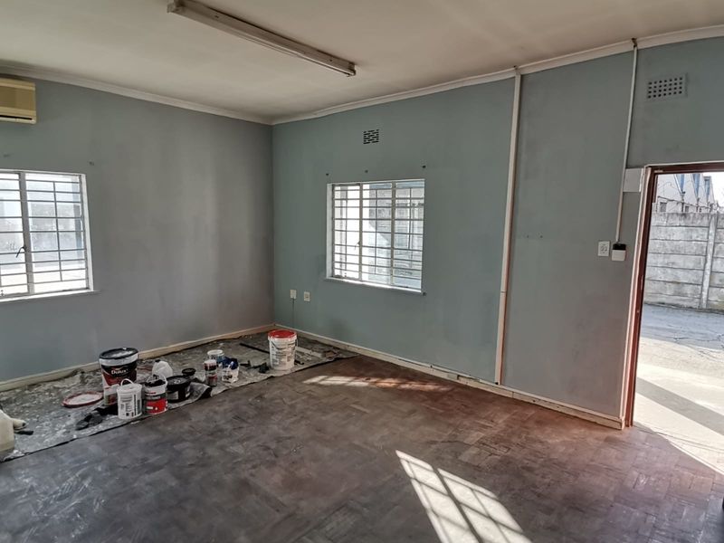 Industrial Office Space To Let in Dal Josafat, Paarl - Photo 3