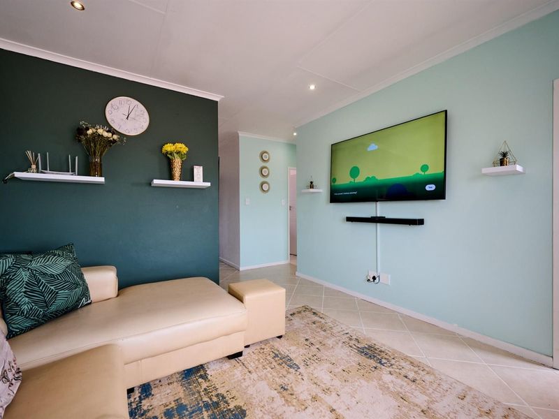 2 Bedroom Apartment For Sale in Monavoni, Centurion - Photo 7