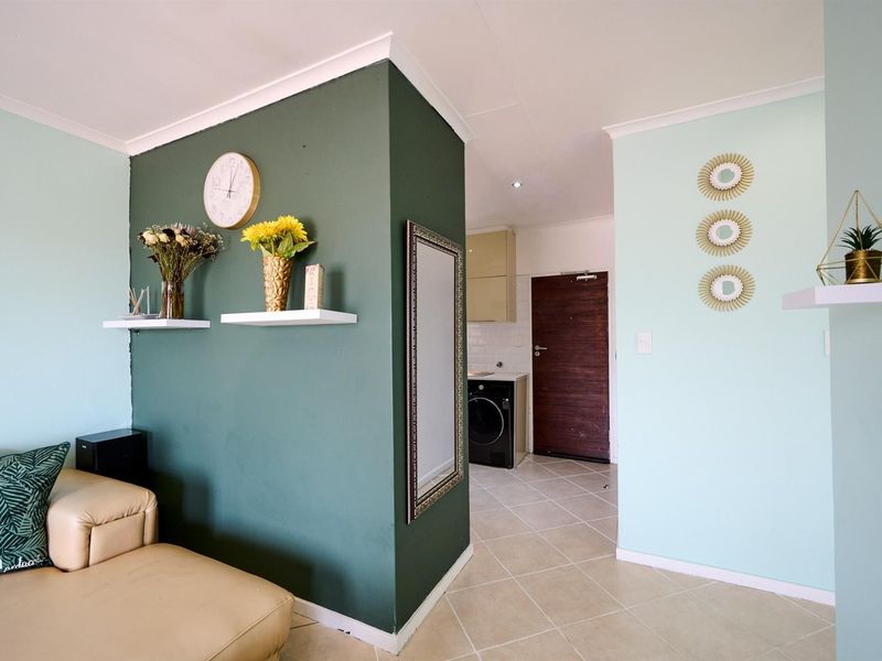 2 Bedroom Apartment For Sale in Monavoni, Centurion - Photo 4