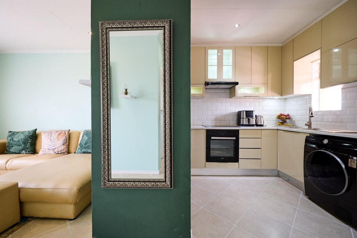 2 Bedroom Apartment For Sale in Monavoni, Centurion - Photo 3