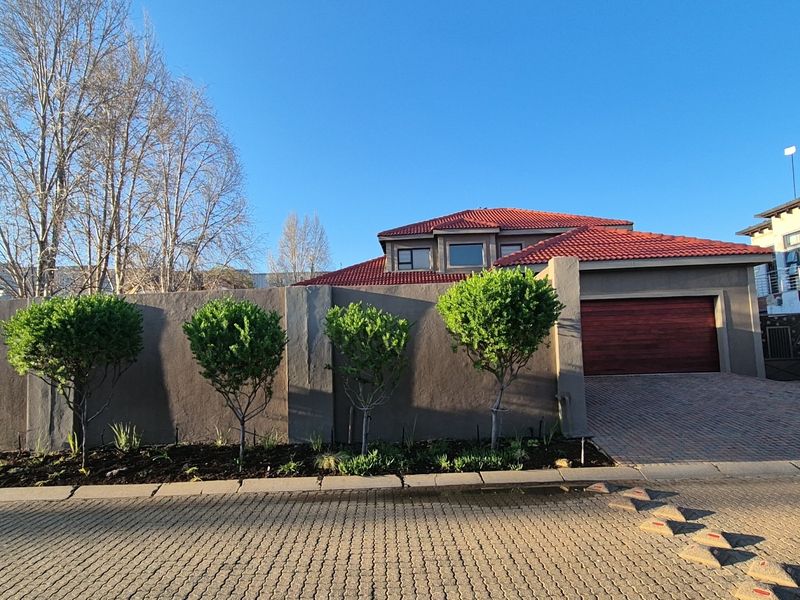 House For Sale in Grimbeeck Park, Potchefstroom, North West - Photo 1