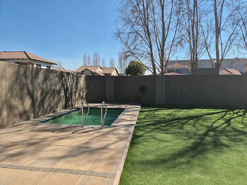 House For Sale in Grimbeeck Park, Potchefstroom, North West - Photo 9