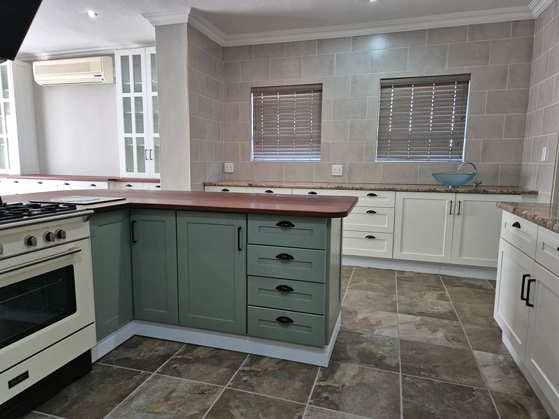 House For Sale in Grimbeeck Park, Potchefstroom, North West - Photo 2