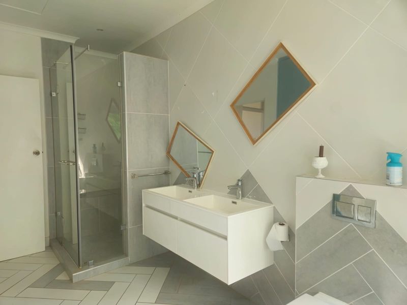 Apartment For Sale in Glenwood, Durban, KwaZulu Natal - Photo 9