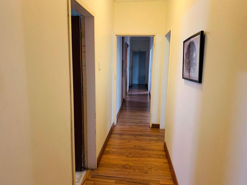 House For Sale in Monument Park, Pretoria - Photo 8