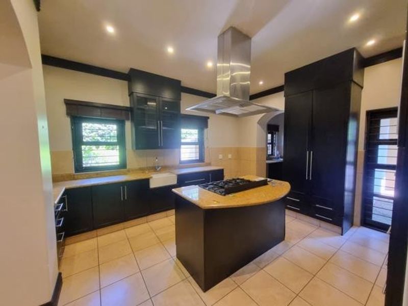 House For Sale in Waterkloof Ridge, Pretoria - Photo 4