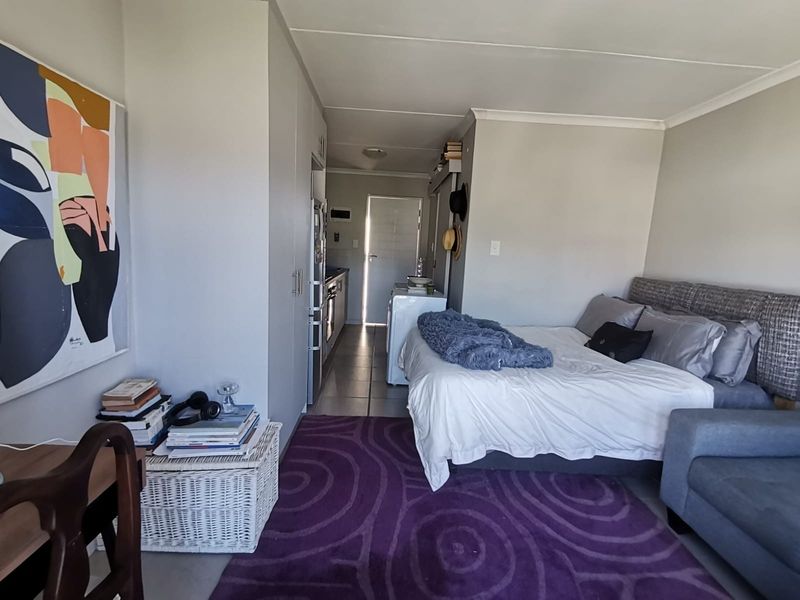 Bachelor Apartment For Sale at La Vie Estate in Paarl - Photo 8