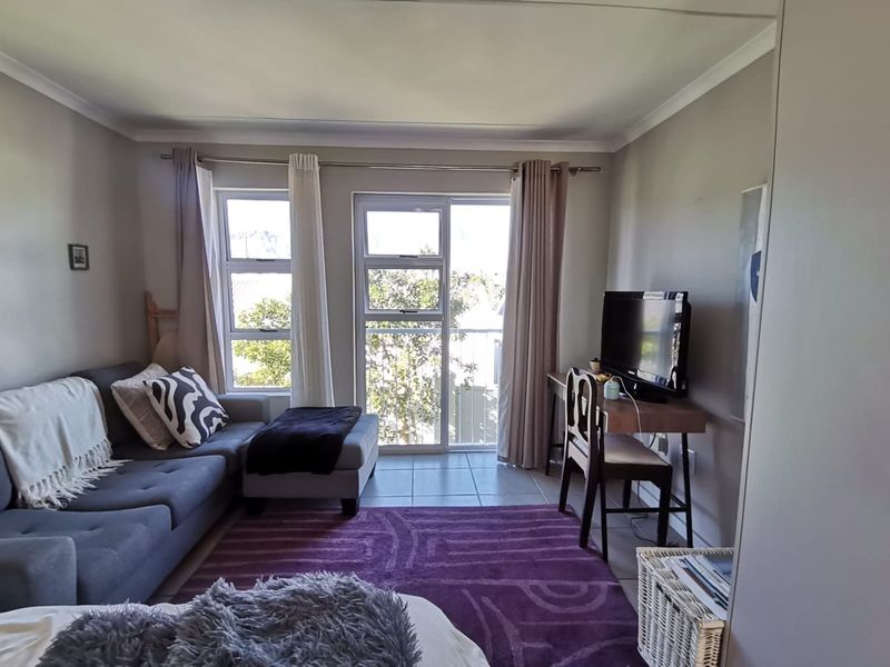 Bachelor Apartment For Sale at La Vie Estate in Paarl - Photo 5