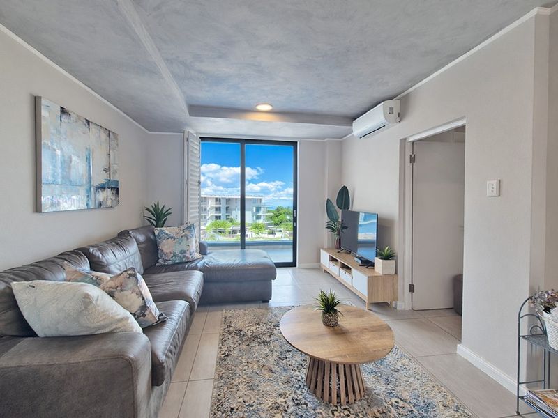 Available immediately! Stunning Views! Furnished 2-bed, 2-bath apartment to let in Sibaya Precinct - Photo 1
