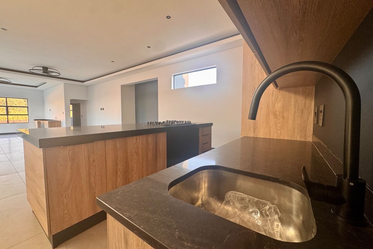 A Rare Riverside Masterpiece in Fountainbrook Estate - Photo 5