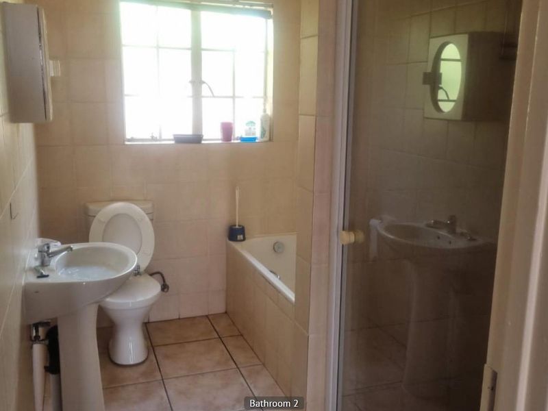 2 Bed, 2 Bath DBL Garage Townhouse For Sale in Kosmosdal, Centurion - Photo 8
