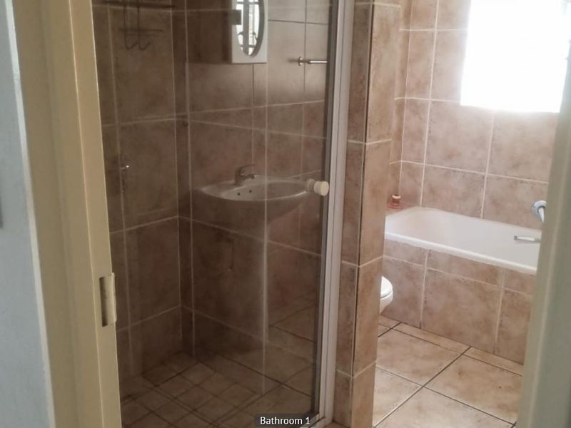 2 Bed, 2 Bath DBL Garage Townhouse For Sale in Kosmosdal, Centurion - Photo 7