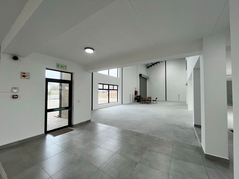 866m2 Warehouse To Rent in Darwin Industrial Park, Durbanville - Photo 5