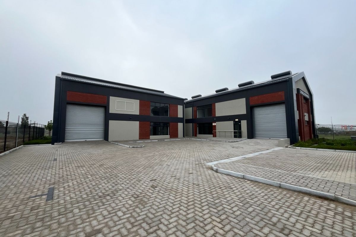 866m2 Warehouse To Rent in Darwin Industrial Park, Durbanville - Photo 2