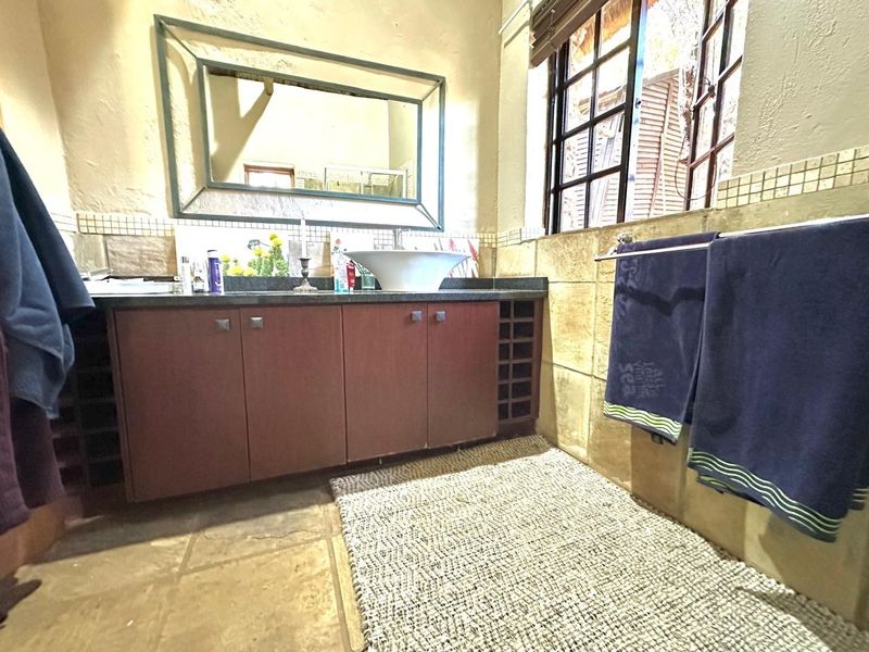 Riverfront Retreat: 5-Hectare near Lanseria - Photo 7