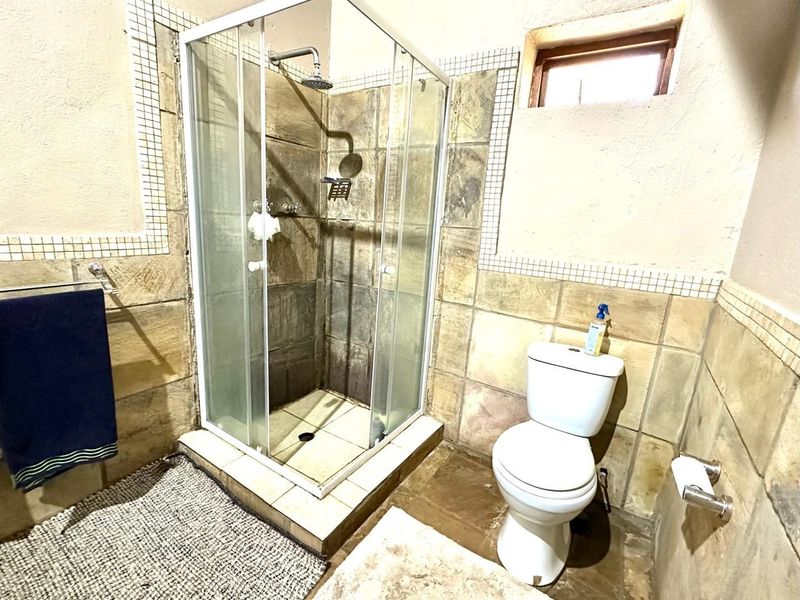 Riverfront Retreat: 5-Hectare near Lanseria - Photo 8