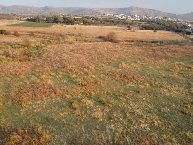 Beautiful, Scenic 13,7Ha clean Canvass - Photo 10